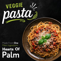 Palmini linguine en sartén con salsa listo para servir, opción baja en carbohidratos