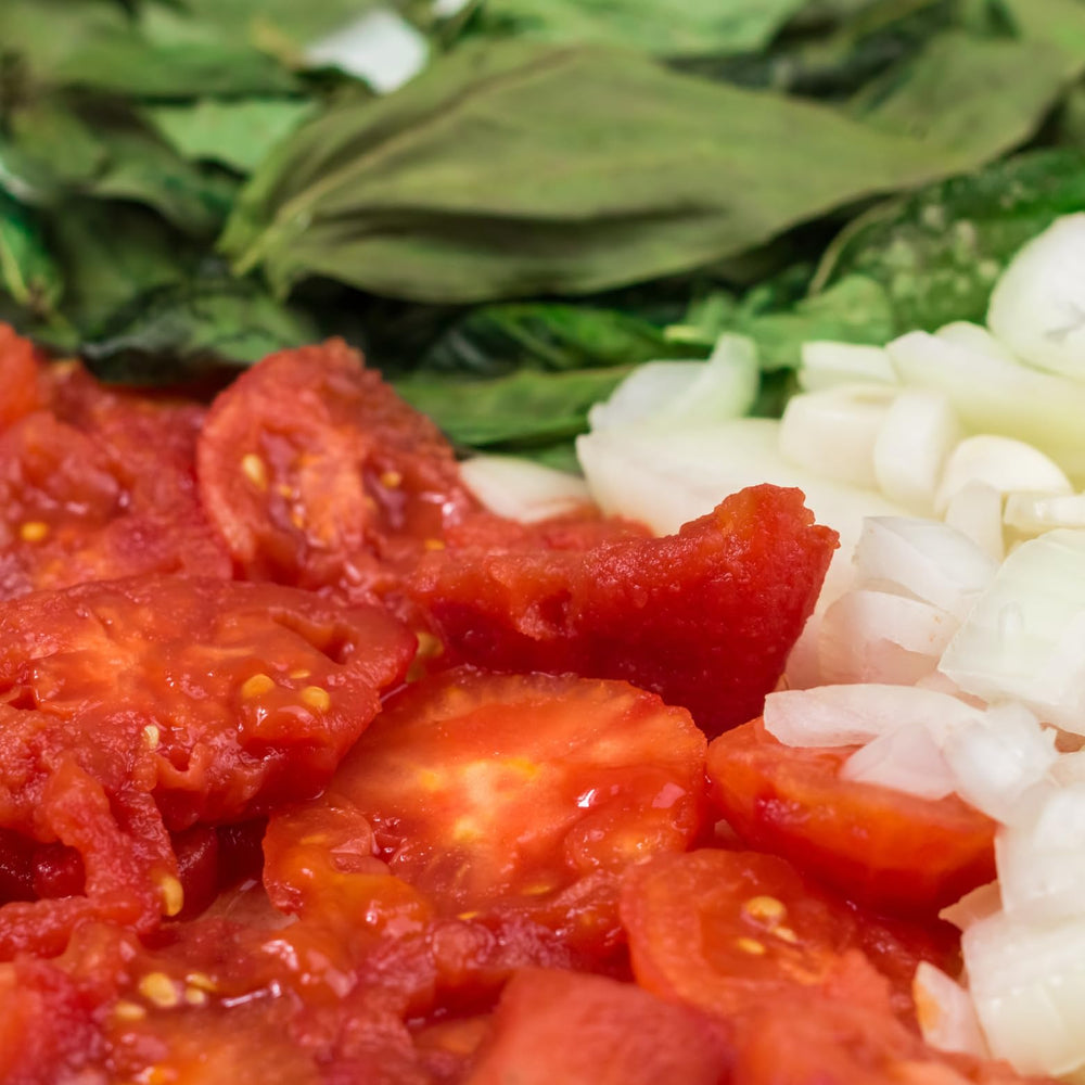 Pastene lata abierta con contenido brillante y listo