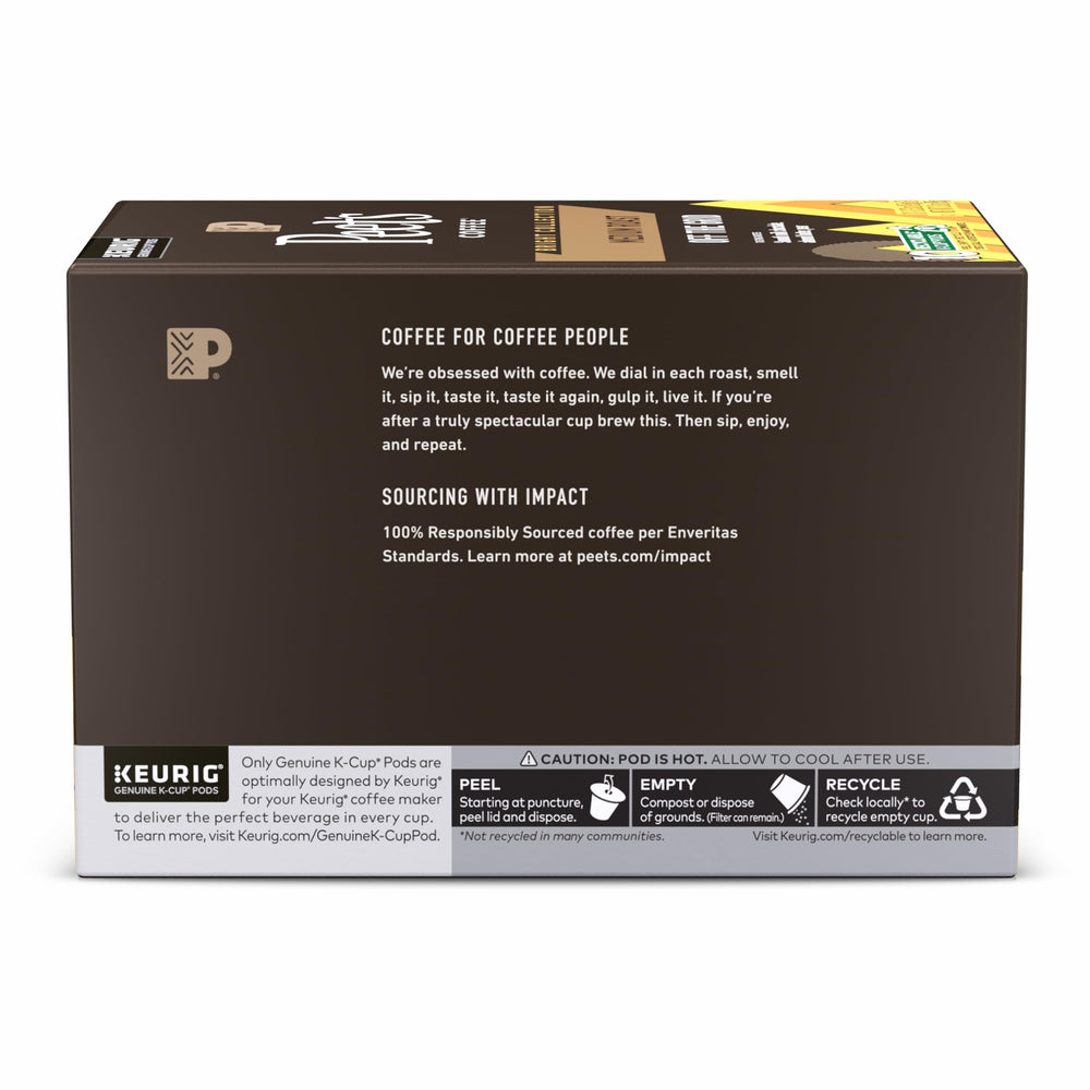 Peet's taza de café preparado con vapor, muestra cremosidad y aroma