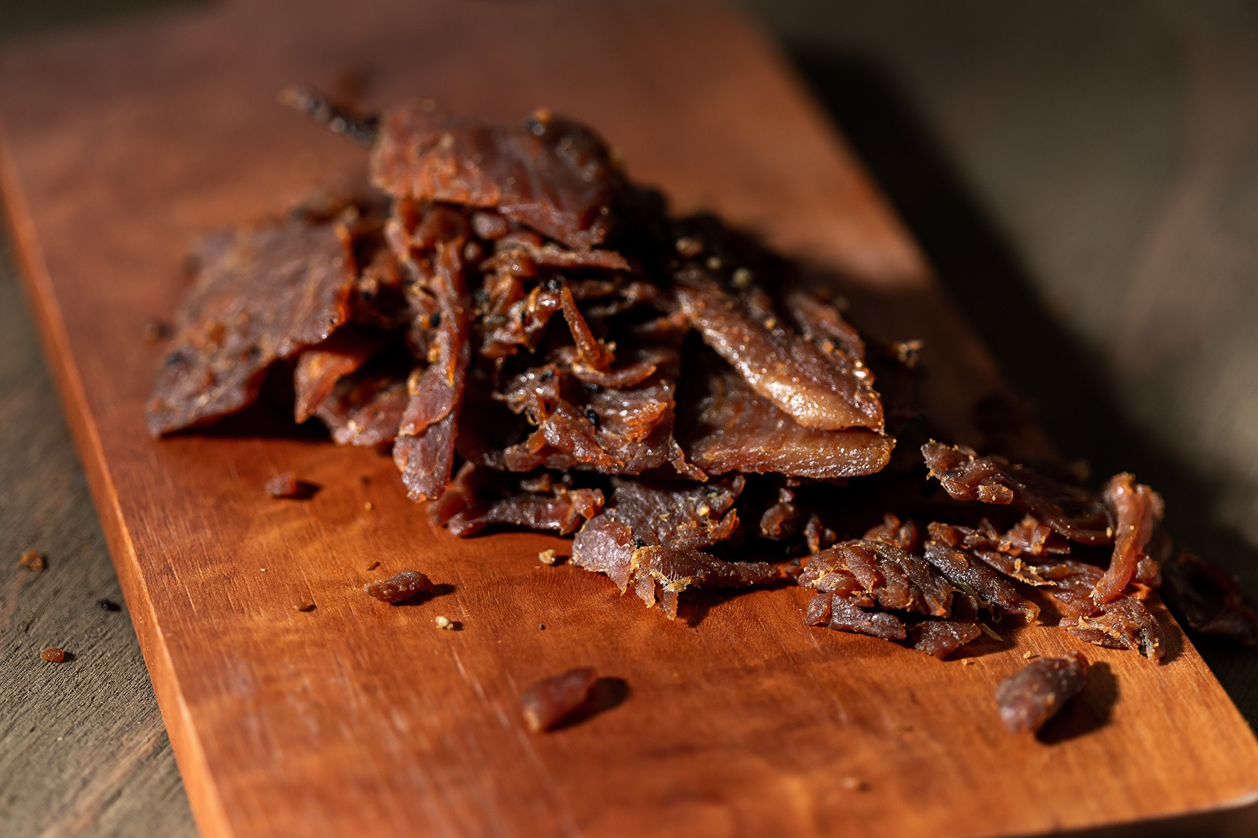 Perky Jerky detalle del marinado nocturno que potencia la ternura