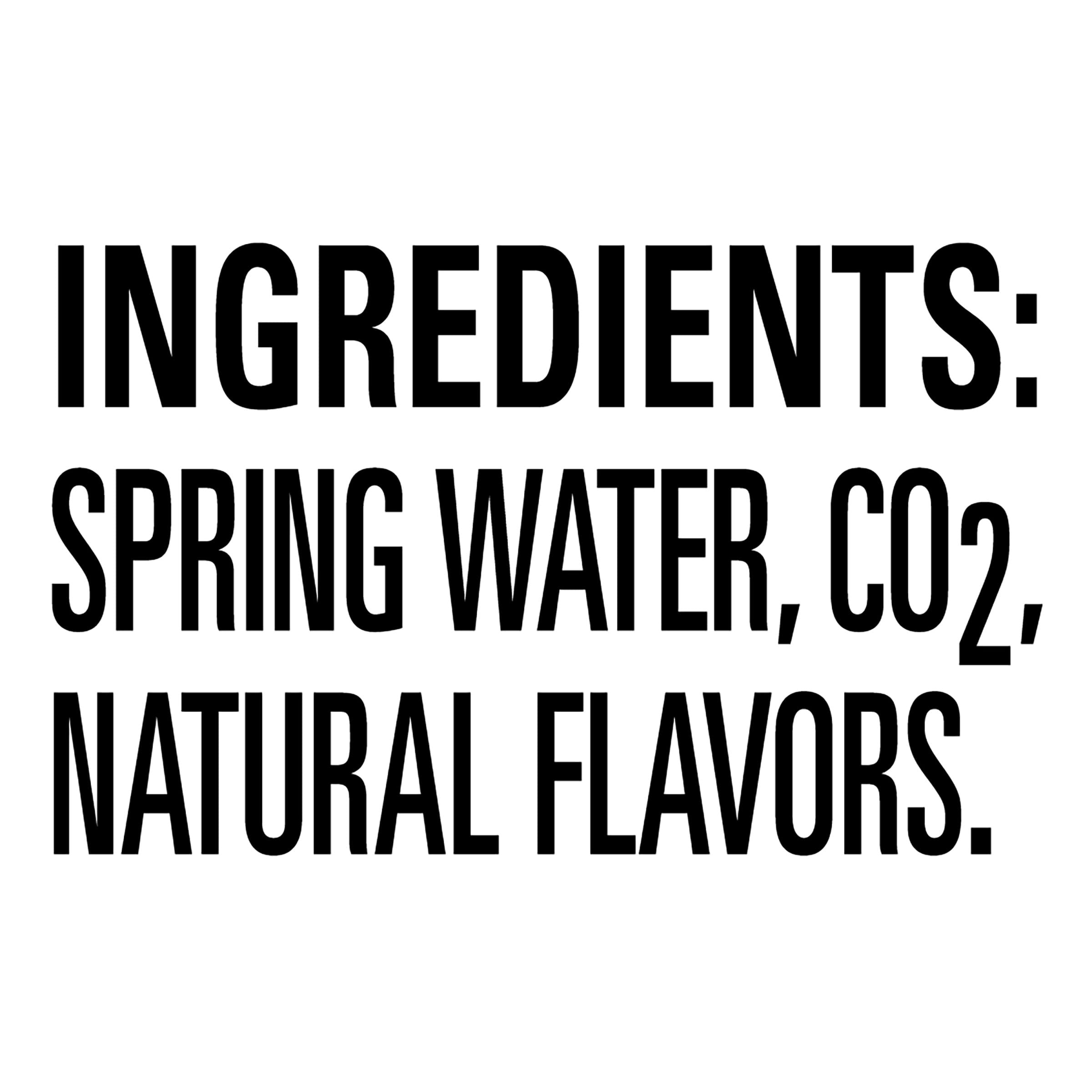 Poland Spring pack abierto en mesa ideal para reuniones y almuerzos
