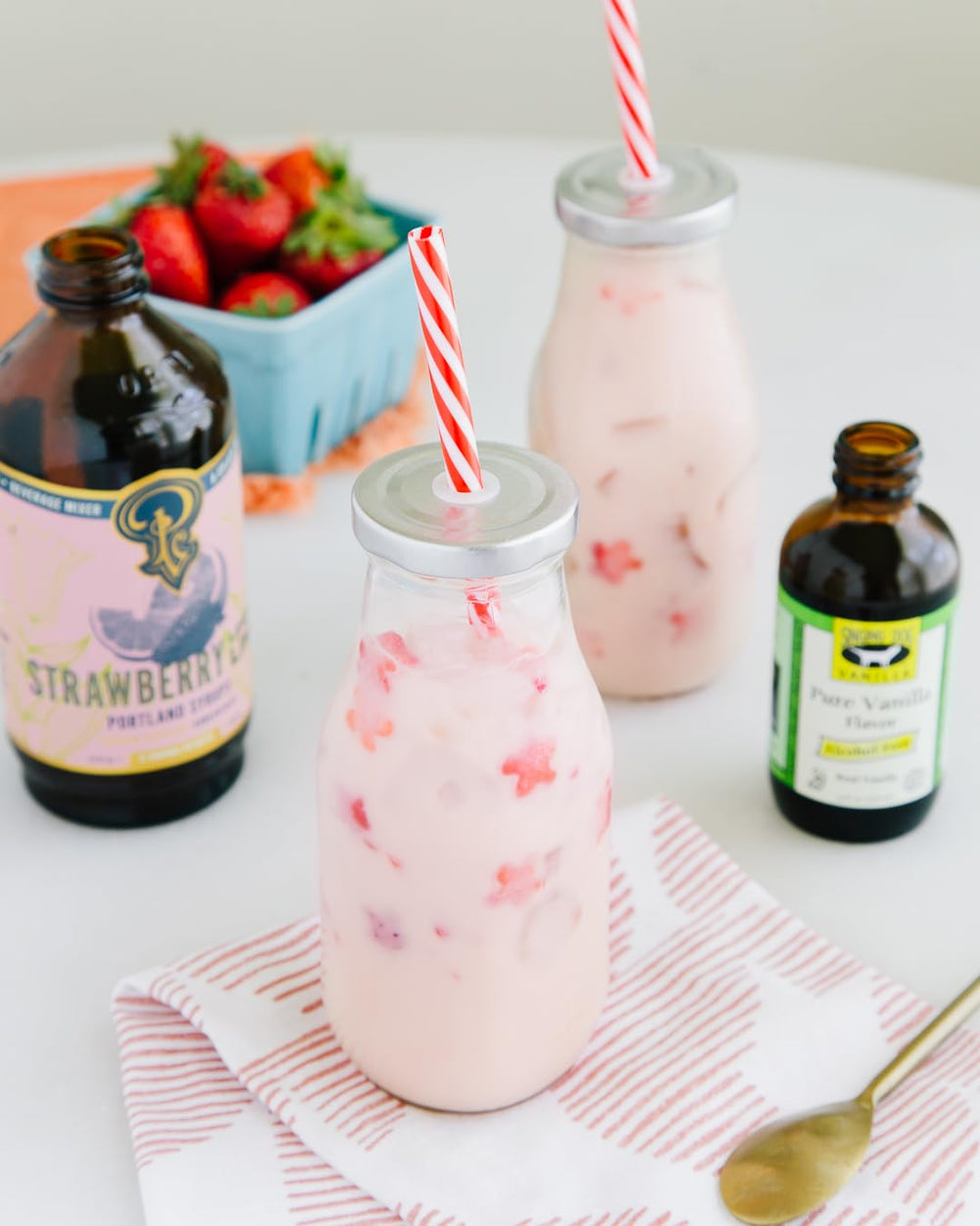 Portland Syrups servido en vaso con agua con gas demostrando preparación fácil