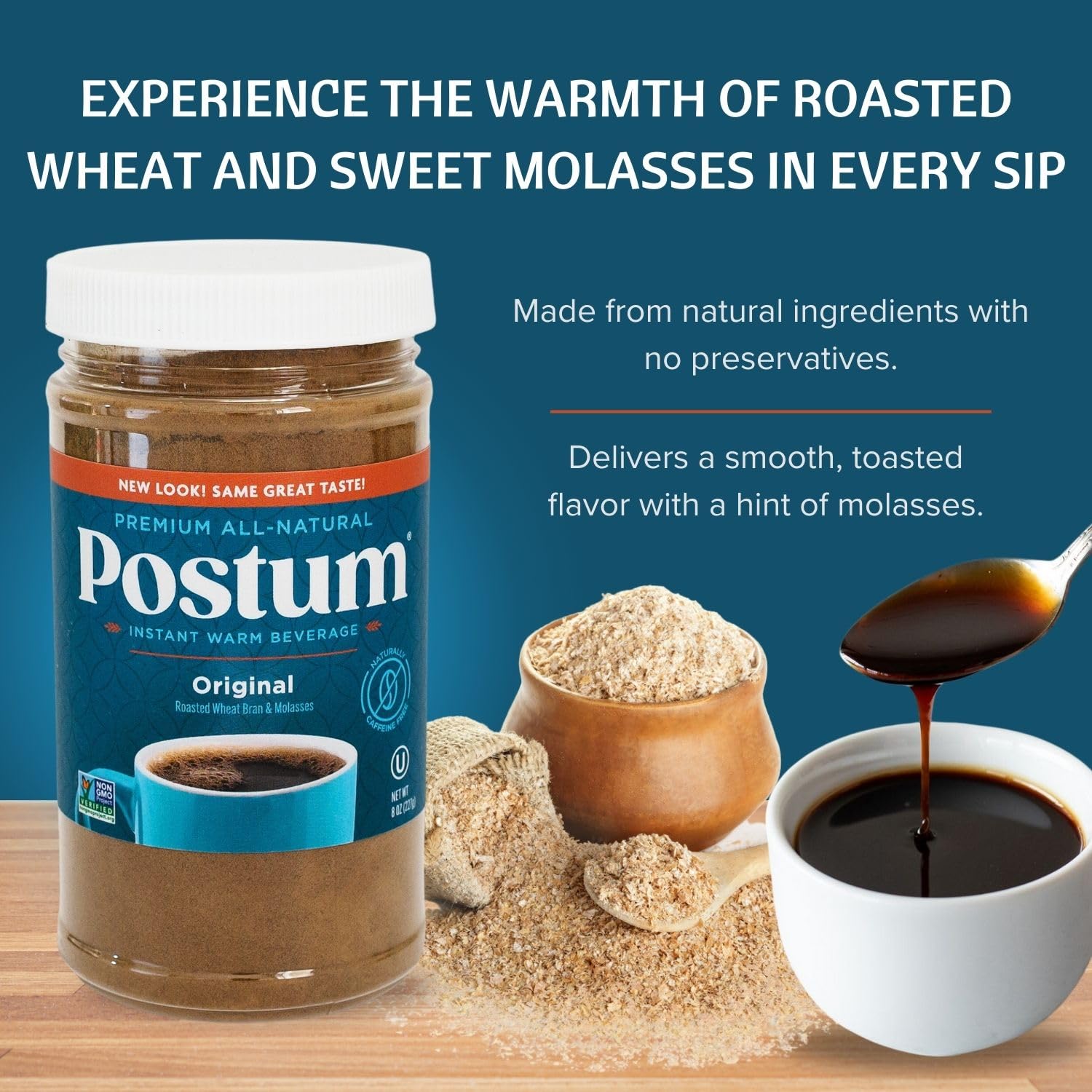 Taza con Postum servido en mano para ver aspecto y cremosidad