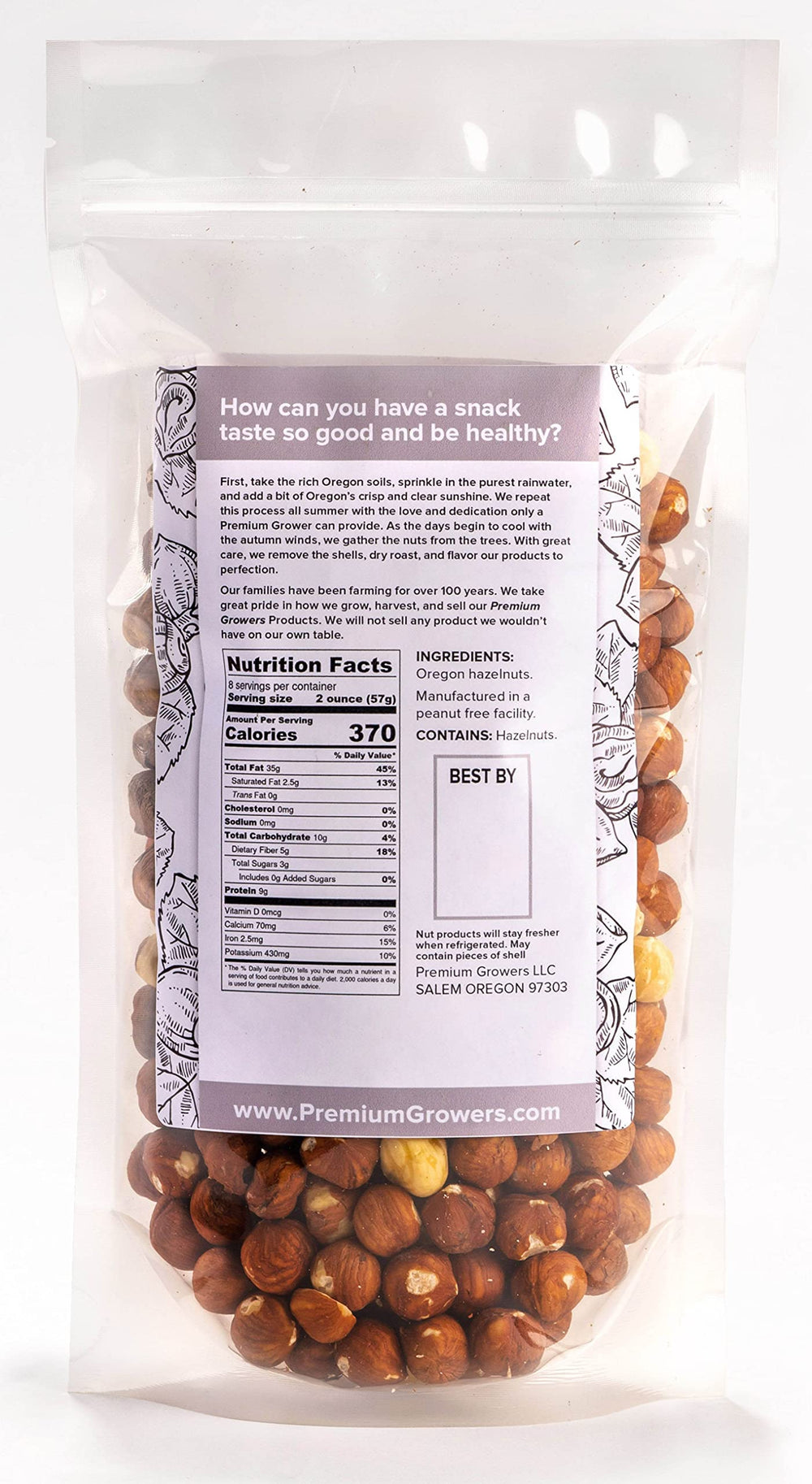 Premium Growers avellanas picadas sobre ensalada, realza sabor y textura