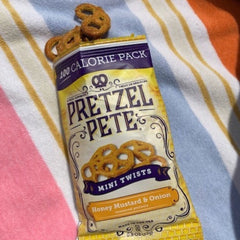 PRETZEL PETE bolsa abierta con pretzels listos para comer y conveniencia