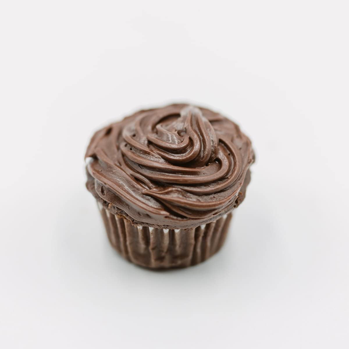ProDough cupcakes en mesa de fiesta, presentación atractiva