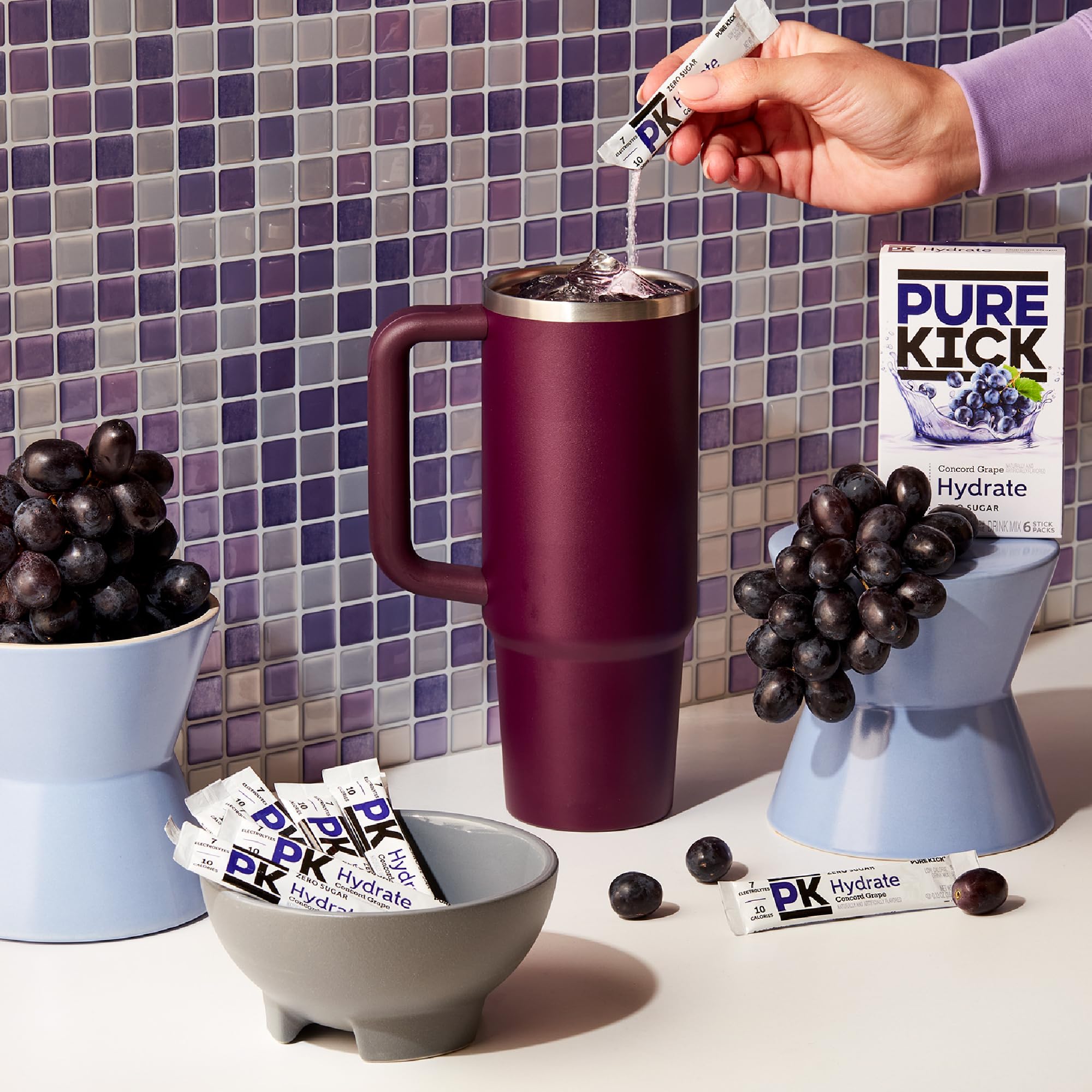 Pure Kick detalle de etiqueta nutricional, marca mostrando electrolitos y vitaminas