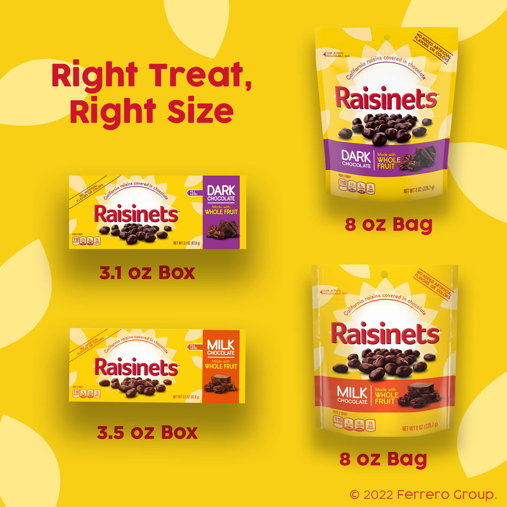 Raisinets bolsa abierta en ambiente de cine en casa para compartir