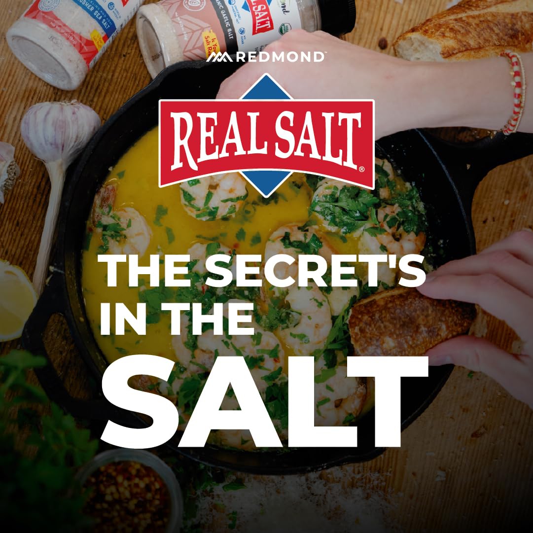 Redmond Real Salt salpicando sobre asado para resaltar sabor y textura