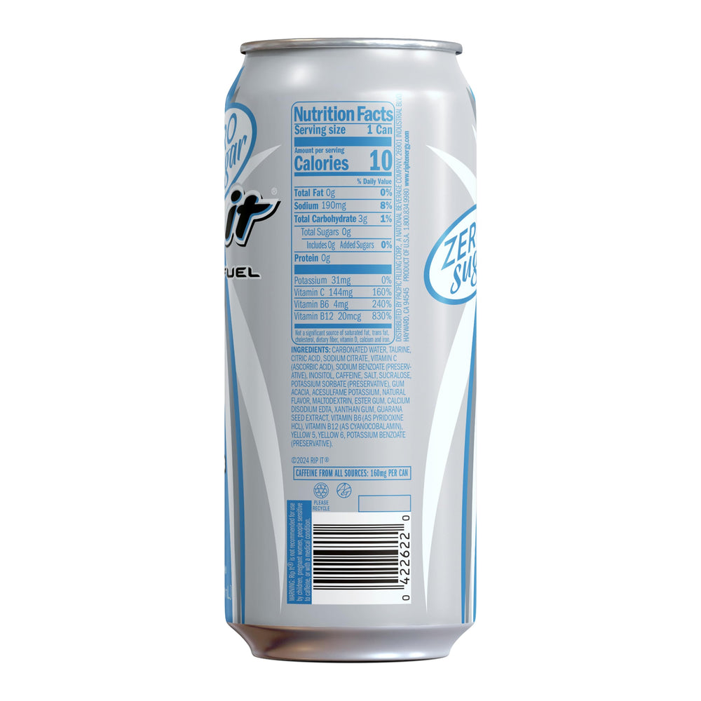 Comparación de tamaño de una lata Rip It en mano para apreciar las 16 oz y durabilidad