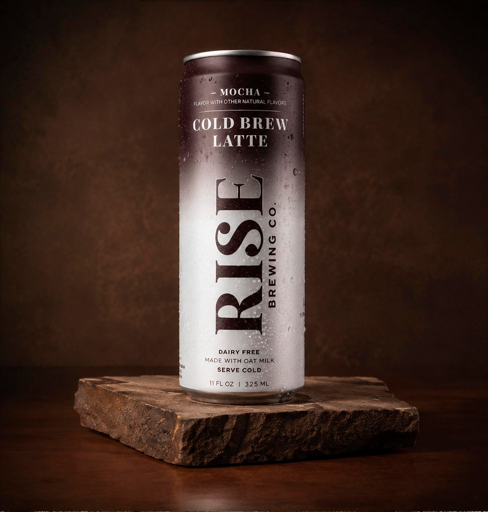 RISE Brewing Co. primer plano textura cremosa y color mocha agradable