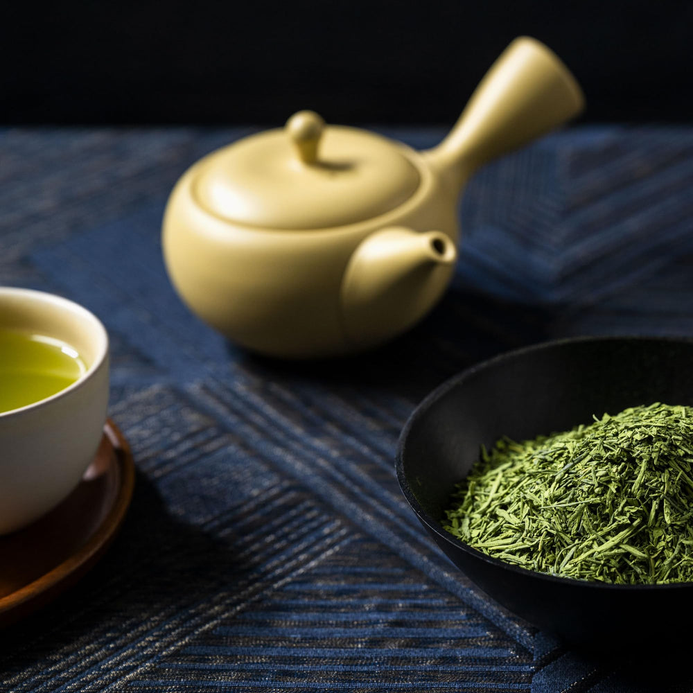 Rishi Tea producto en ambiente de cocina mostrando uso diario sostenible