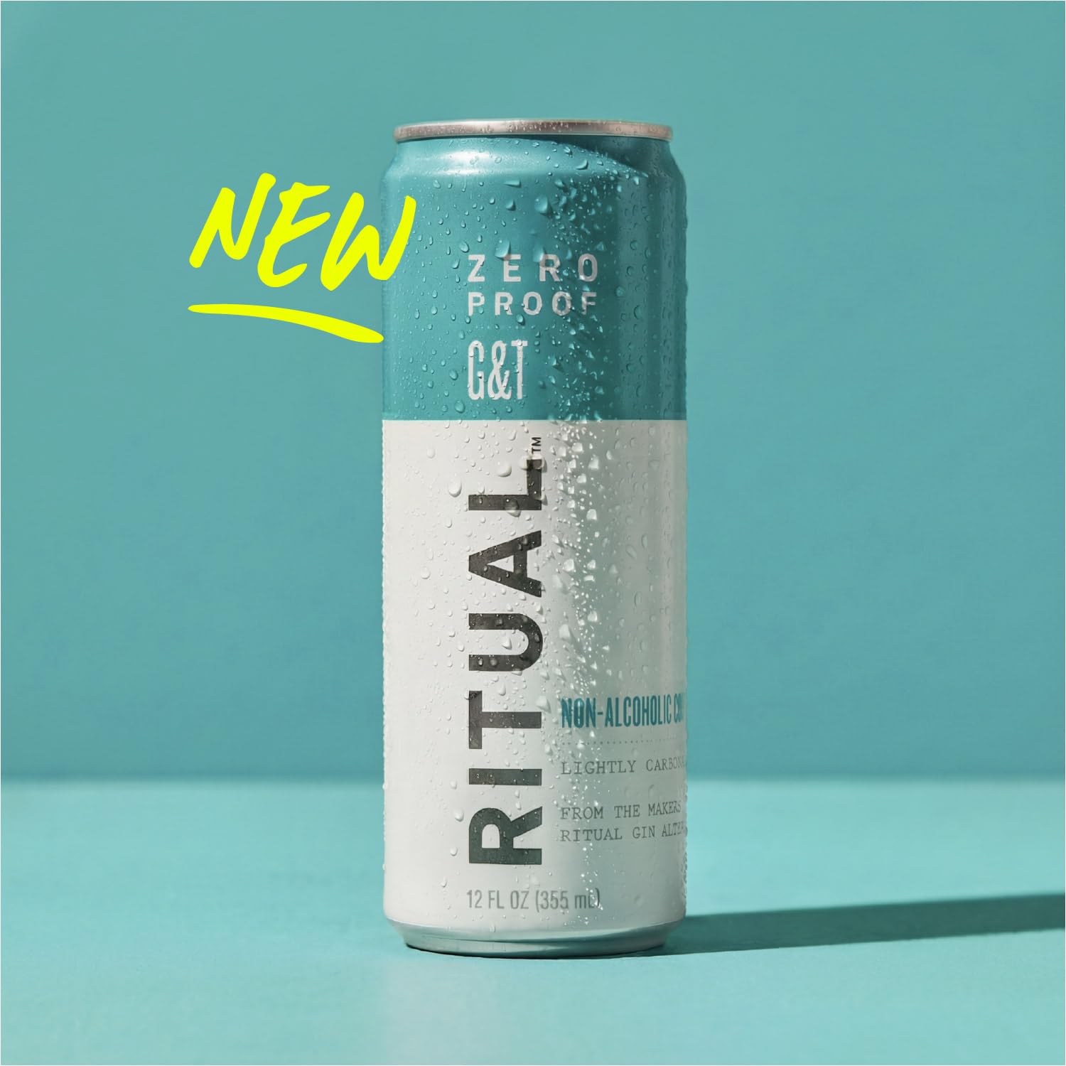 Ritual Zero-Proof en mesa de cena mostrando opción sin alcohol para invitados