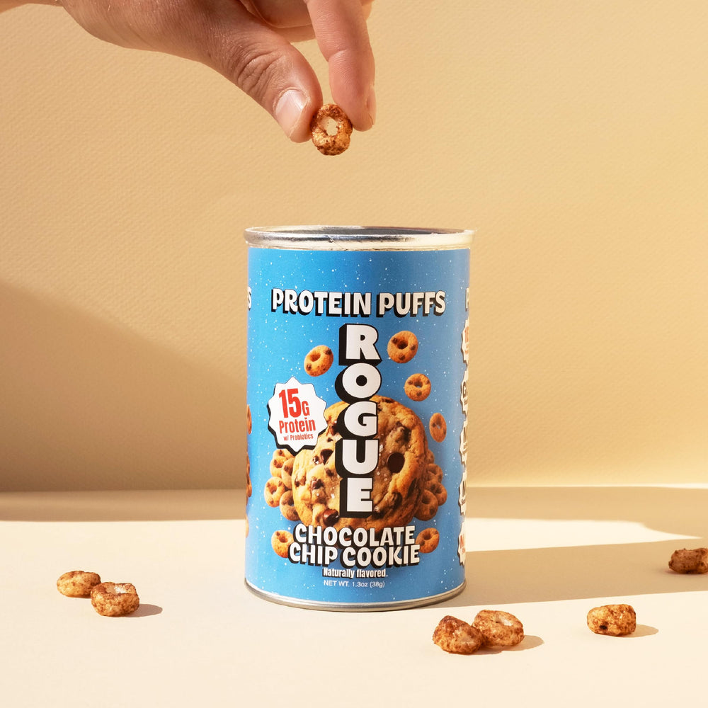 Rogue Snacks porción abierta mostrando puffs y chispas