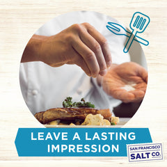 San Francisco Salt Company sal marina en cuchara mostrando óptima disolución rápida