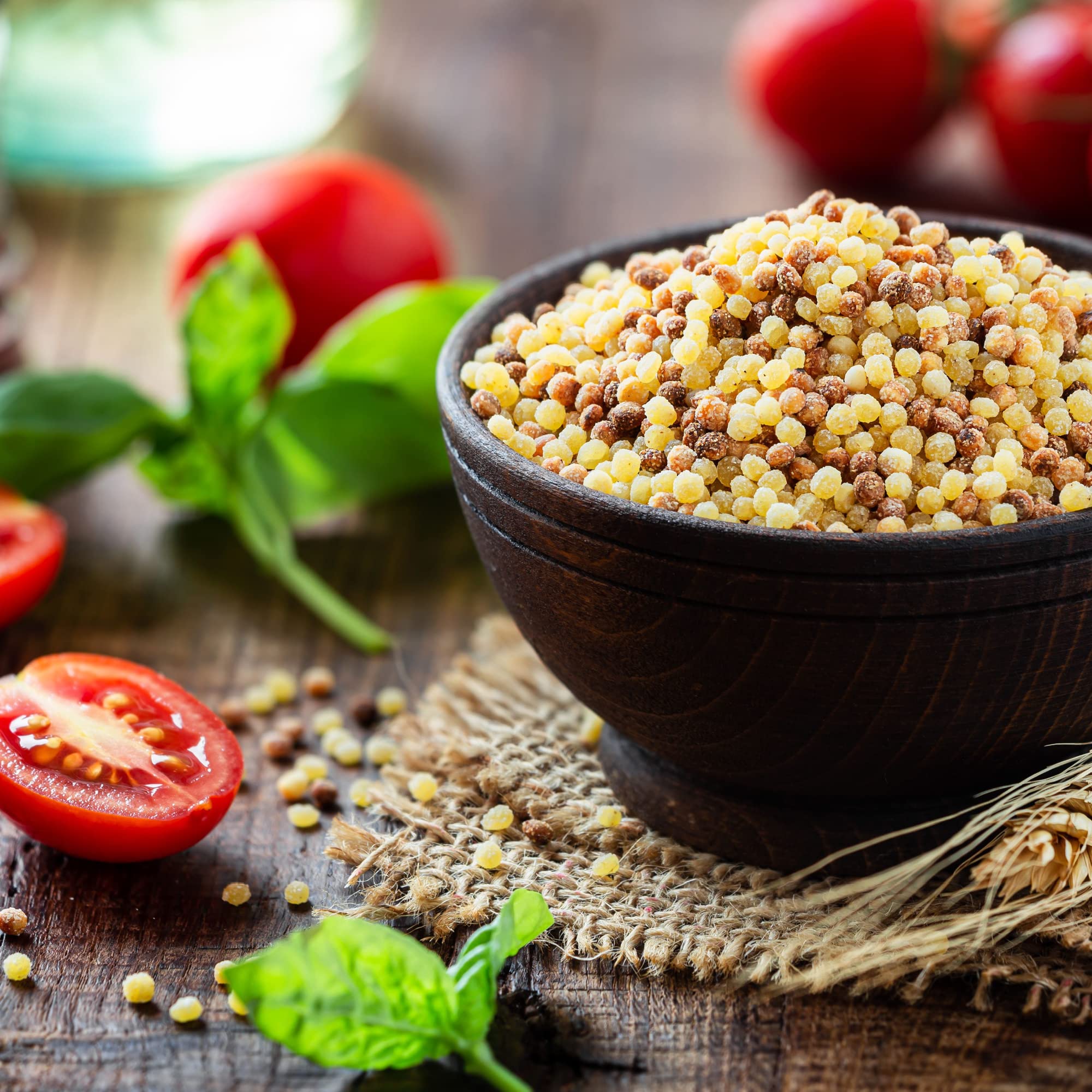 Sanniti fregola en ensalada tibia con verduras, versatilidad en recetas