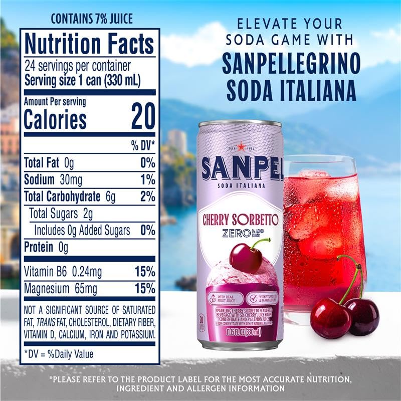 Sanpellegrino lata junto a mano para mostrar tamaño portátil y conveniencia