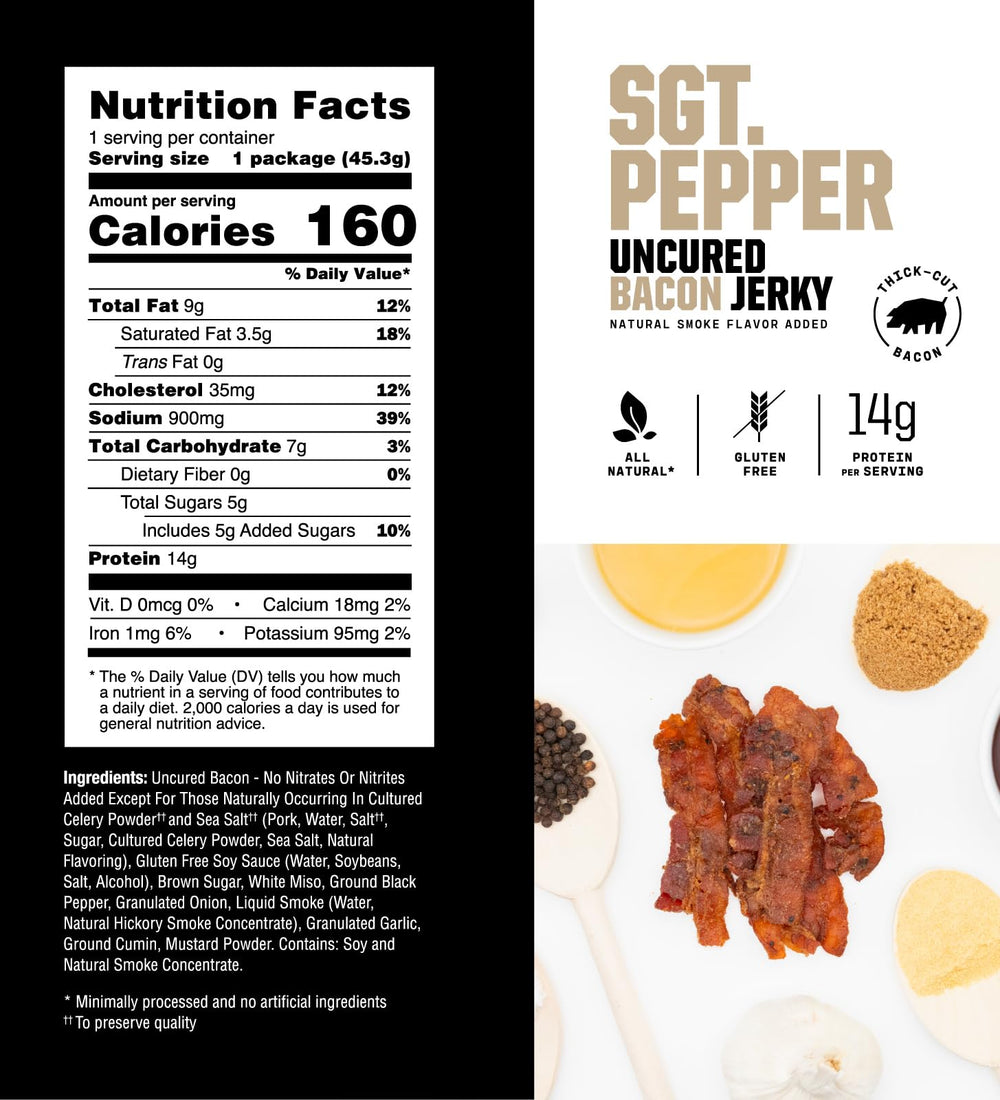 Savage Jerky Co. jerky en mano demuestra tamaño de porción y conveniencia