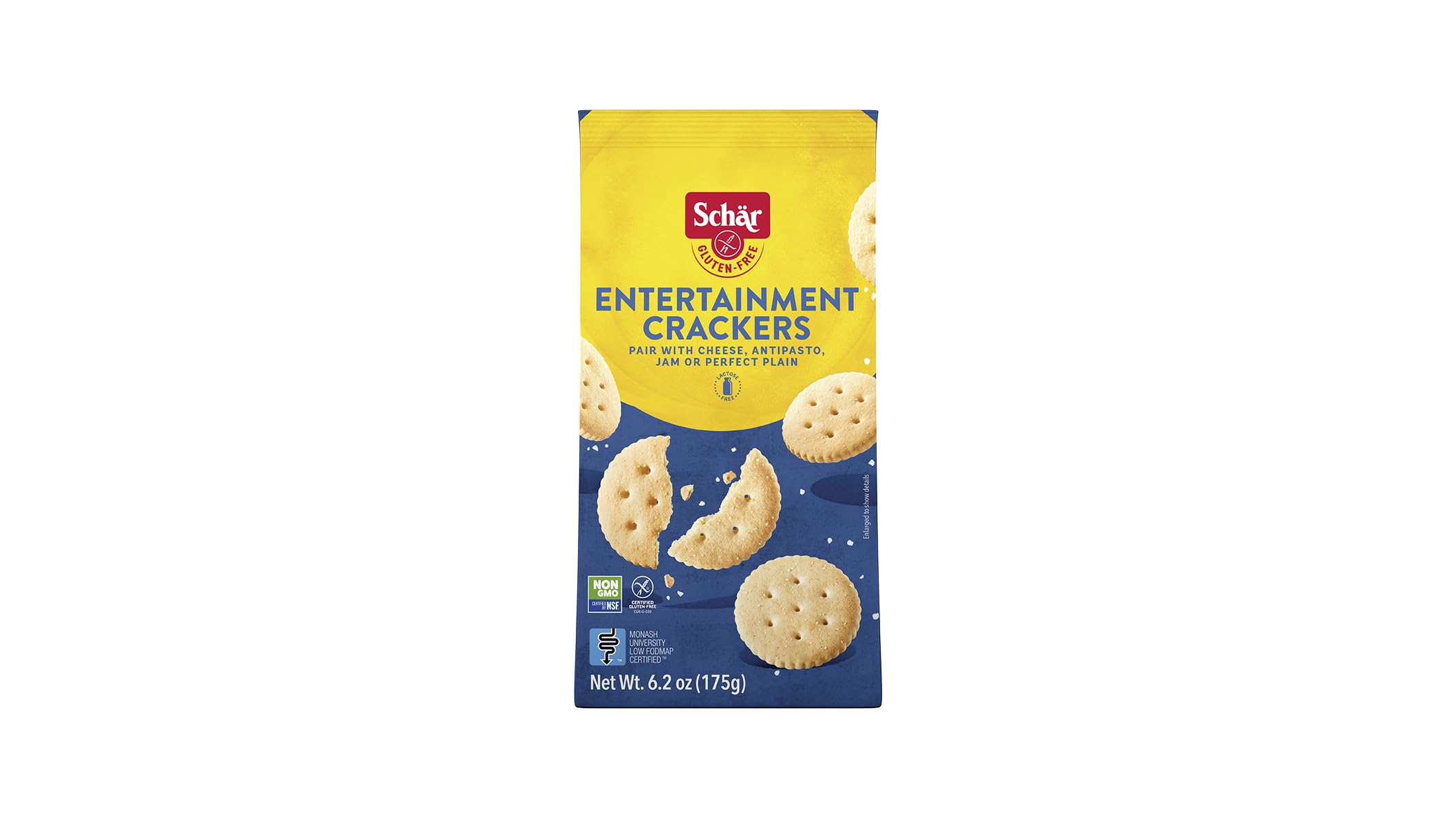 Schär crackers servidas en tabla de charcutería con quesos variados
