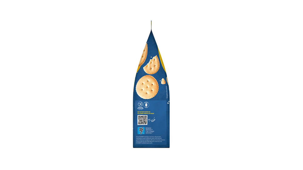 Schär crackers presentadas en evento elegante, facilitan el montaje