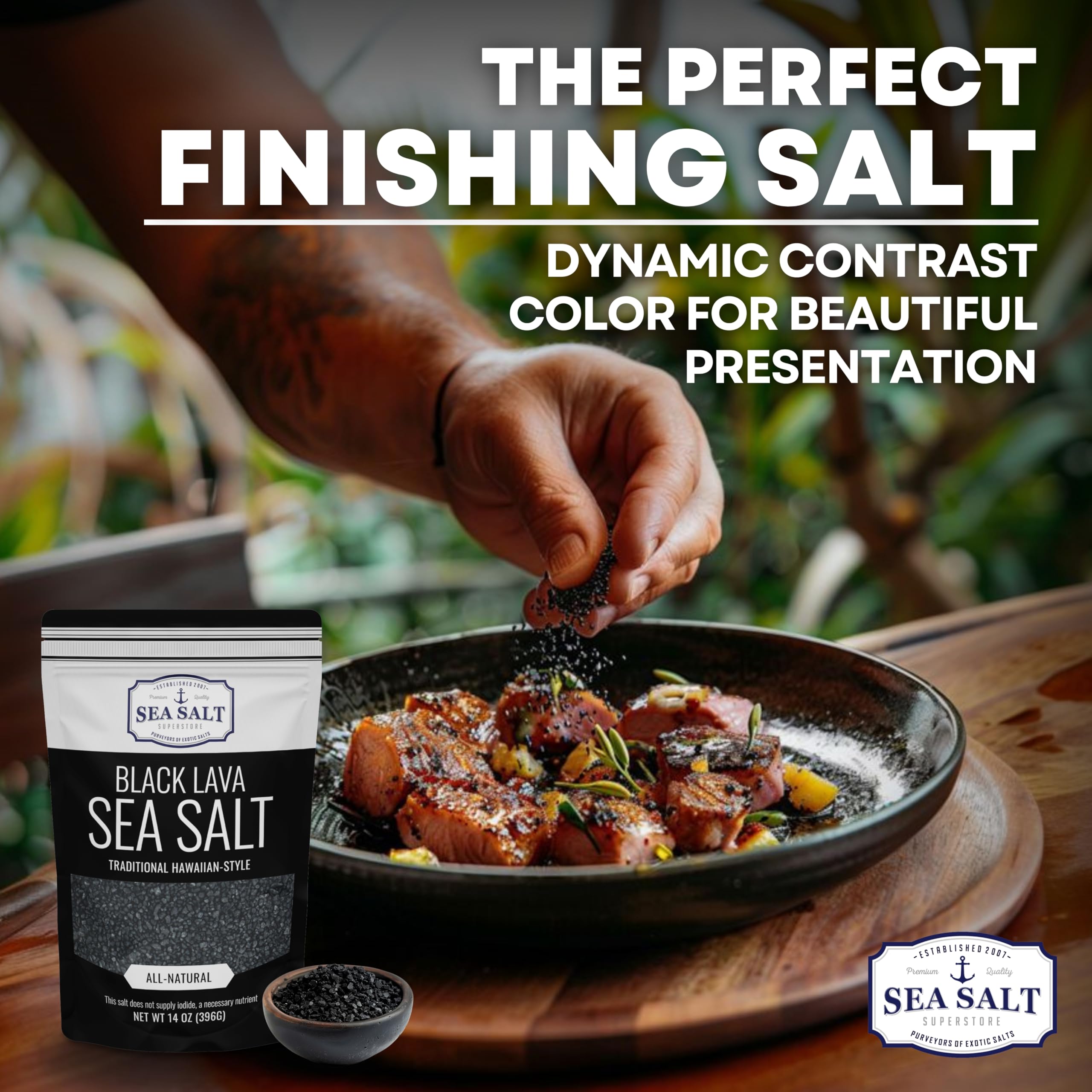 Sea Salt Superstore sal negra como aderezo en plato gourmet