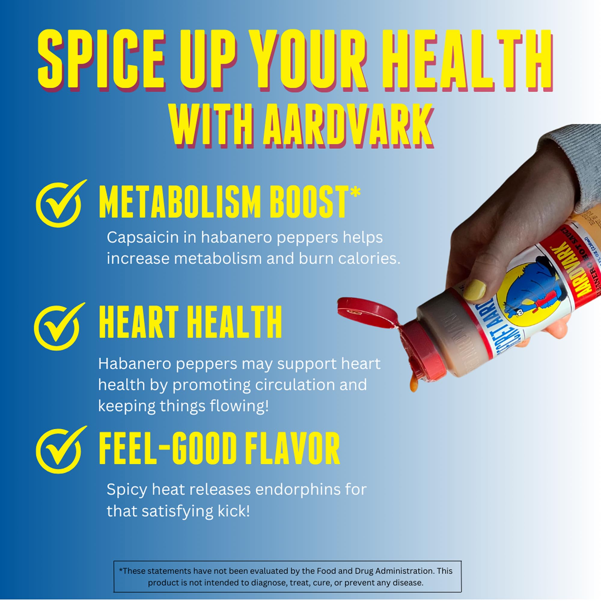 Secret Aardvark comparación de tamaño con manos para ver escala de 64 oz