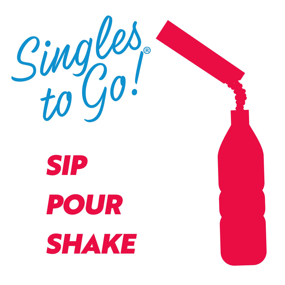 SINGLES TO GO! comparación de tamaño del sobre junto a una botella estándar para referencia
