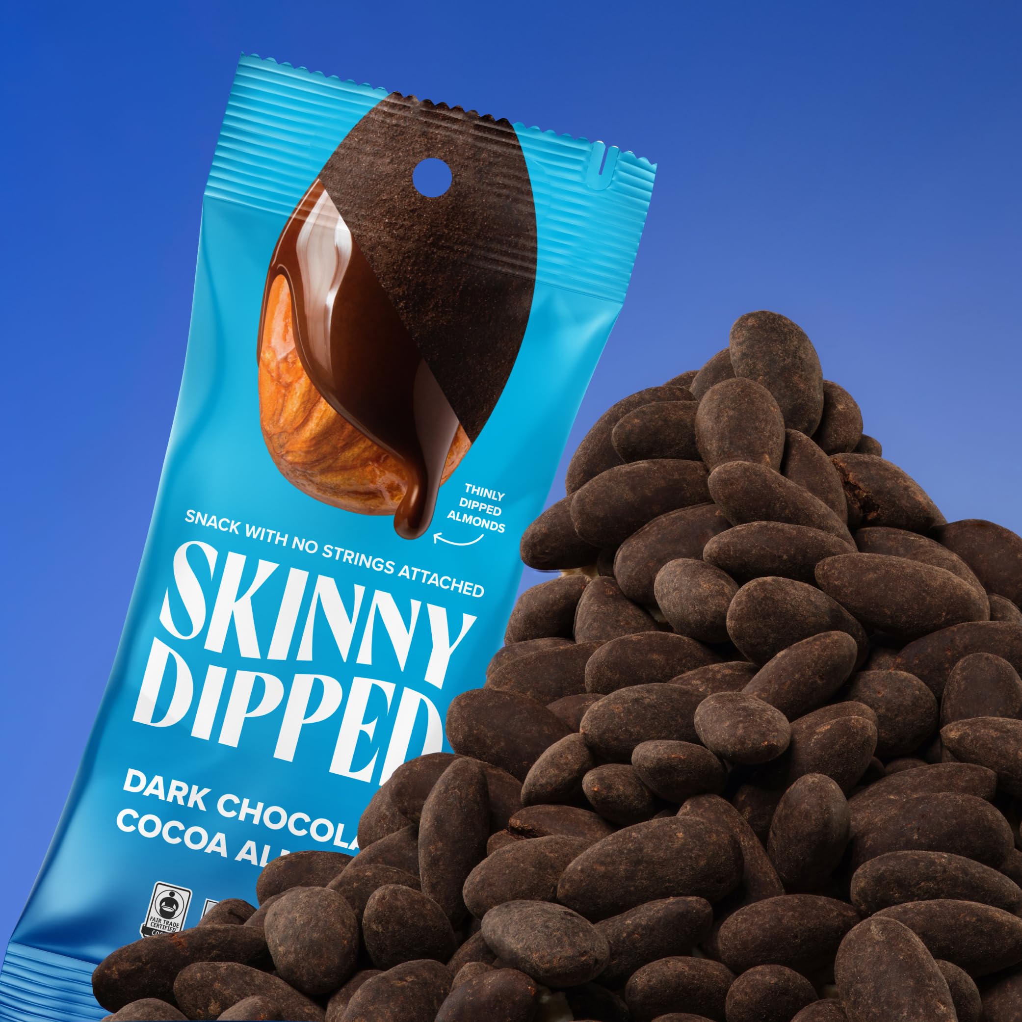 SkinnyDipped almendras en lonchera infantil mostrando opción de snack saludable