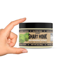 Smart138 Smart Monk comparación de tamaño con una cuchara para medir la dosis