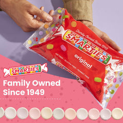 Smarties mano sosteniendo rollos ilustrando porcionado fácil