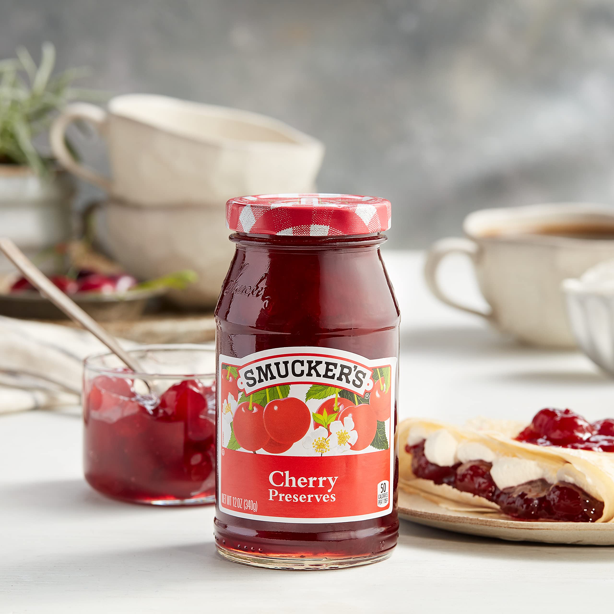 Smucker's mermelada sobre waffles para un desayuno sabroso y rápido