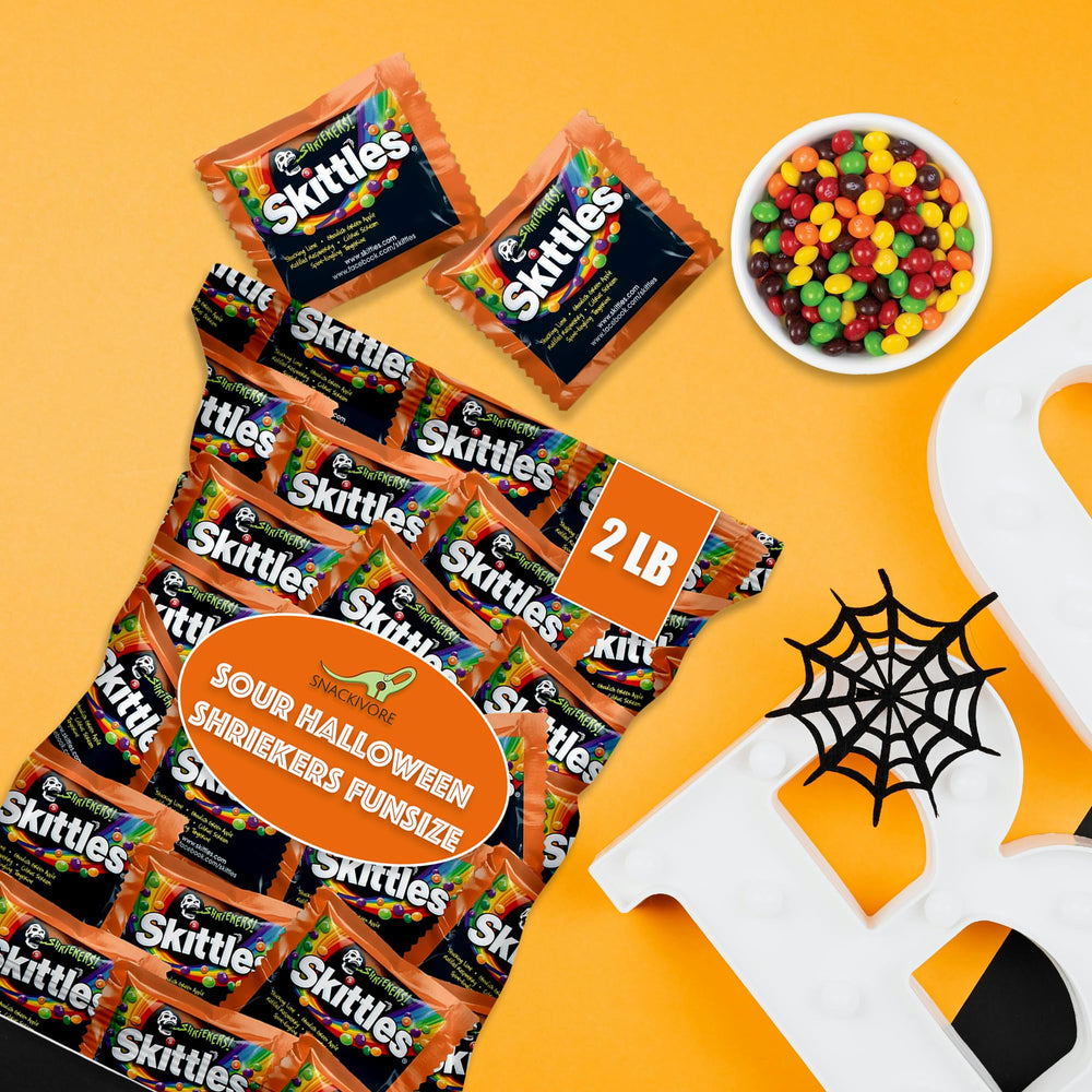 Snackivore packs Shriekers en mesa de fiesta Halloween, lista para repartir