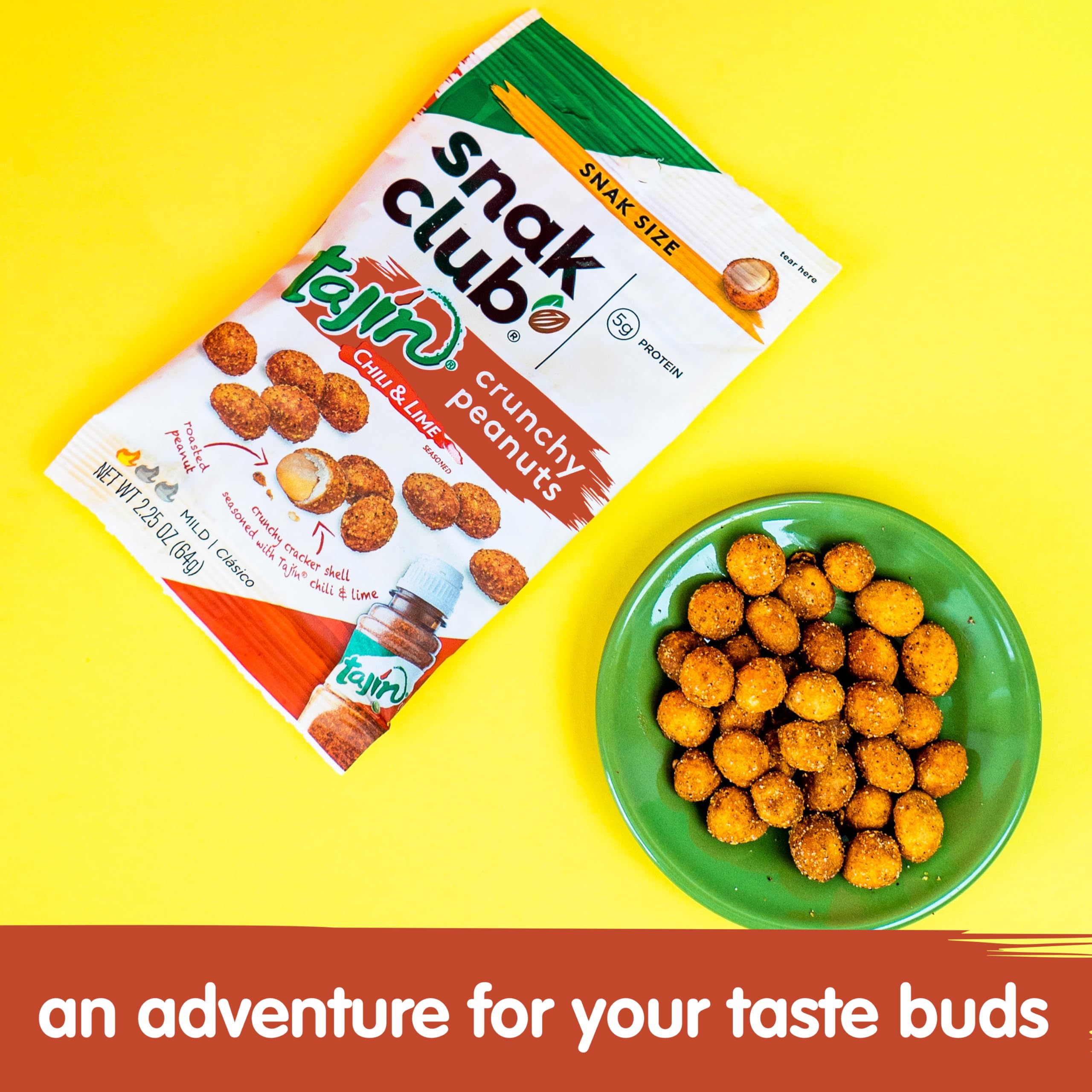 Snak Club bolsa abierta con cacahuates crujientes listos para comer