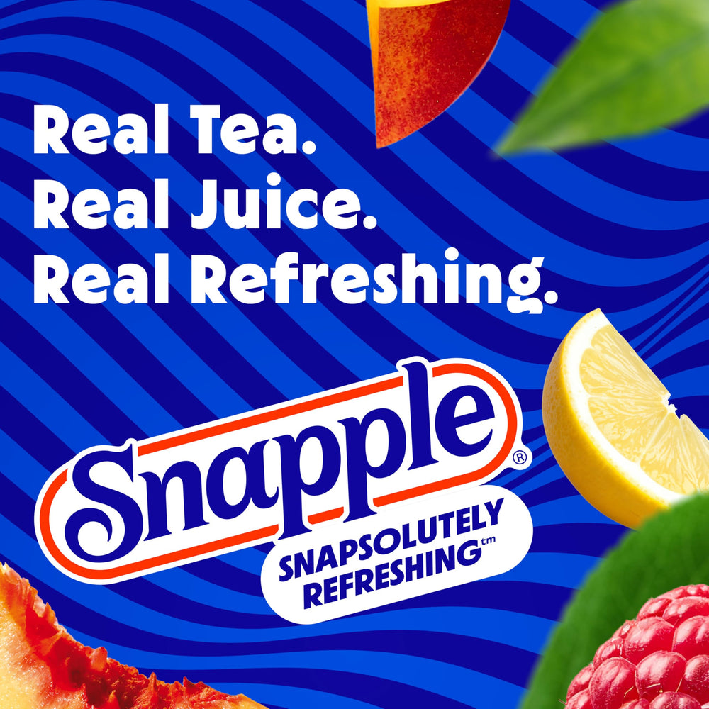 Varias botellas Snapple dentro de la nevera, conveniencia para conservar frías