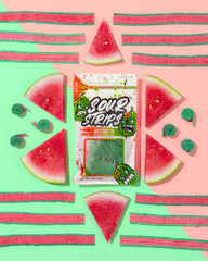 SOUR STRIPS primer plano de la textura ácida y granulada con sabor intenso