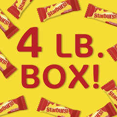 Starburst caramelo en mano para comparar la escala práctica
