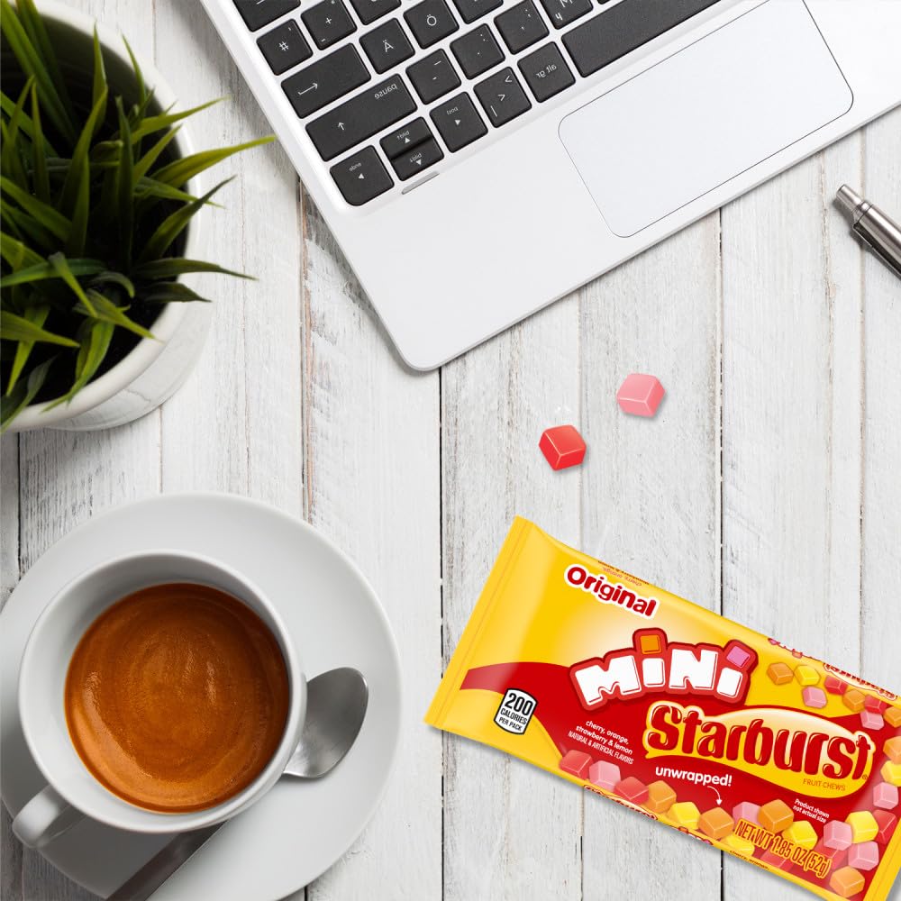 Starburst paquete dentro de una lonchera práctica para meriendas y salidas