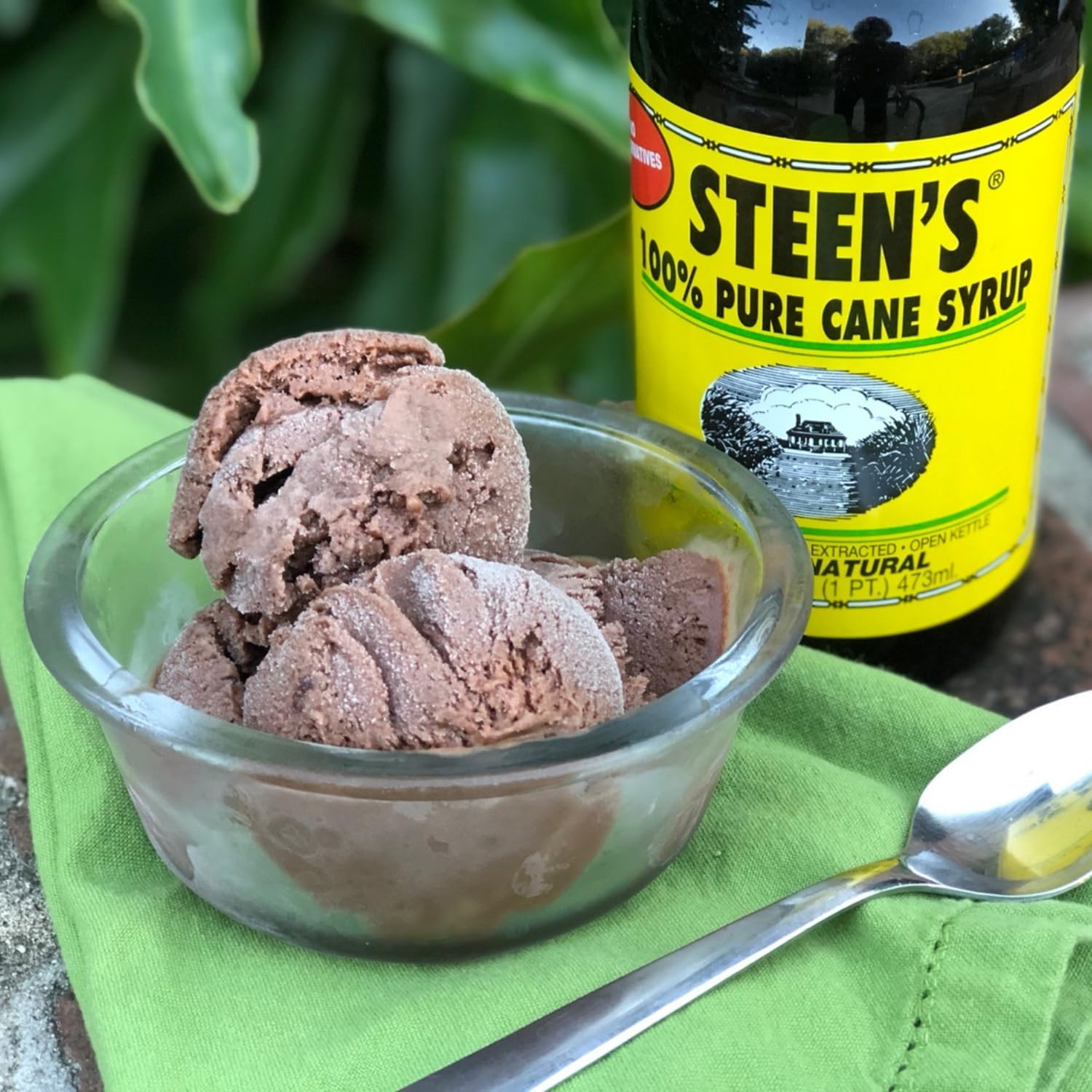 Steen's etiqueta histórica destacando marca centenaria y confianza