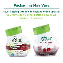 Stur Black Cherry agregándose a una botella reutilizable para saborizar agua