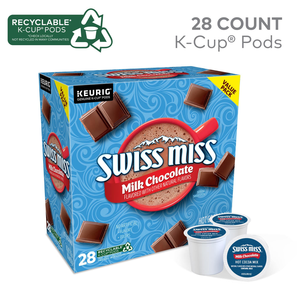 Swiss Miss polvo de cocoa cerca, mostrando textura cremosa y mezcla con leche