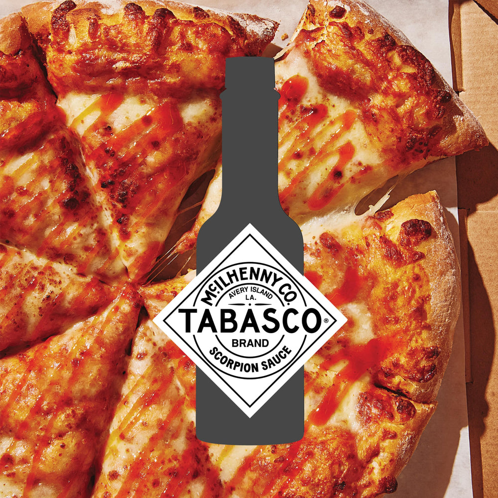 TABASCO Scorpion añadida sobre hamburguesa, realza sabor y picante