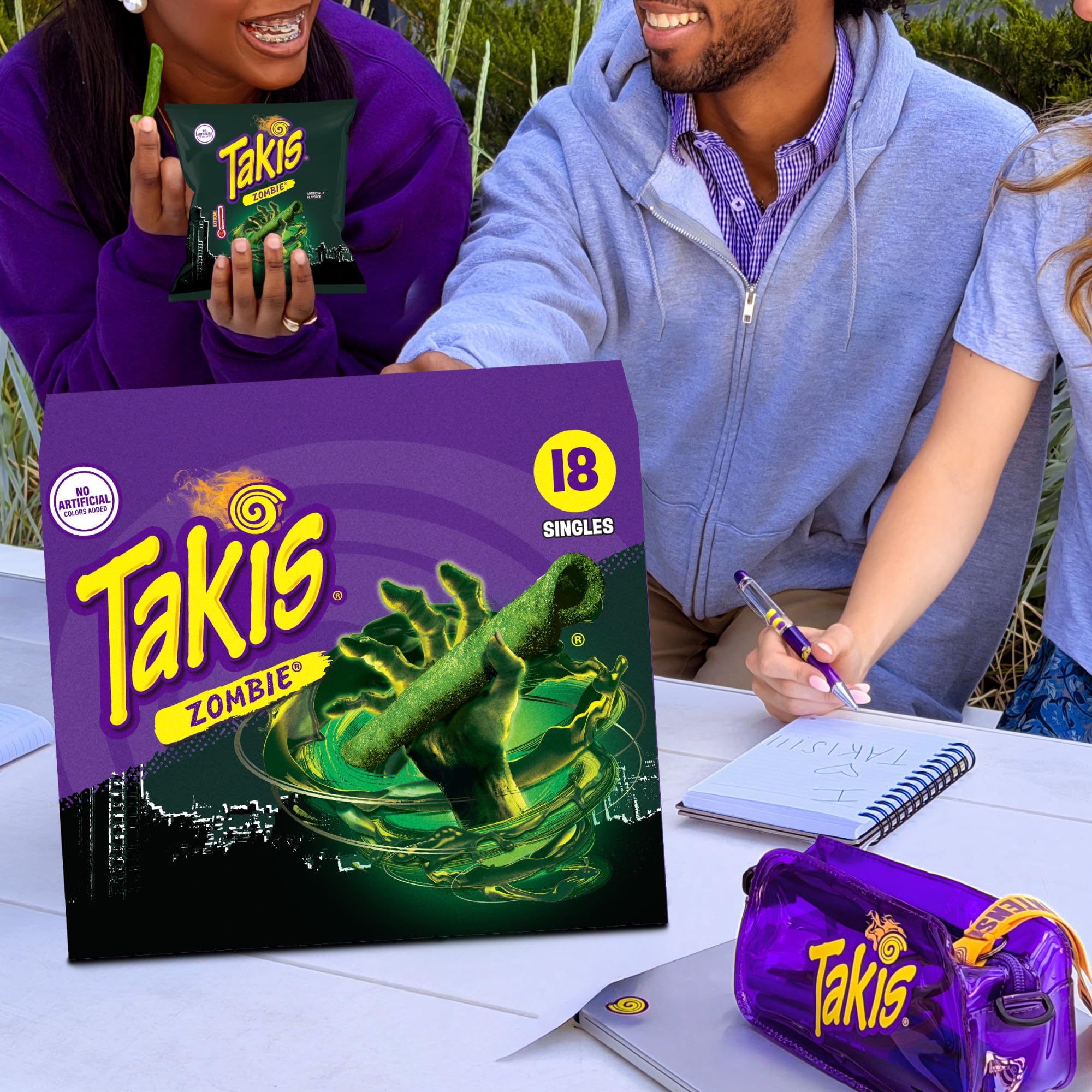 Takis Zombie detalle del color verde sin colorantes artificiales, llamativo en mesas