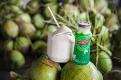 Taste Nirvana primer plano del líquido claro con aspecto refrescante