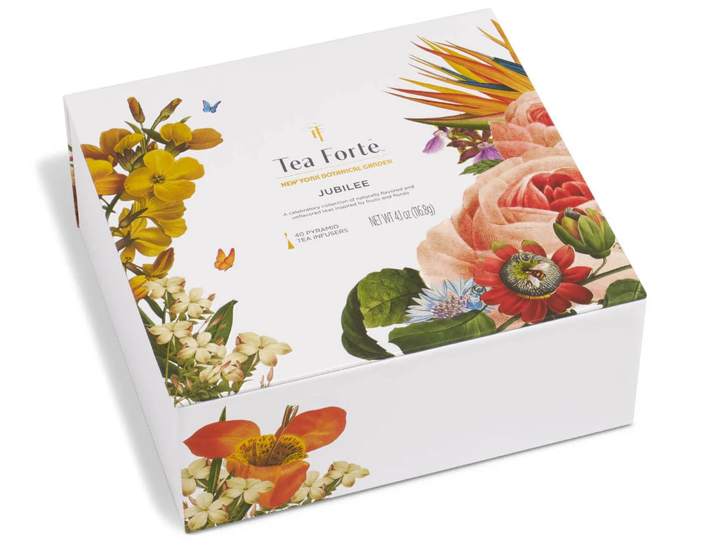 Tea Forté primer plano de pirámide mostrando hoja suelta para mejor infusión