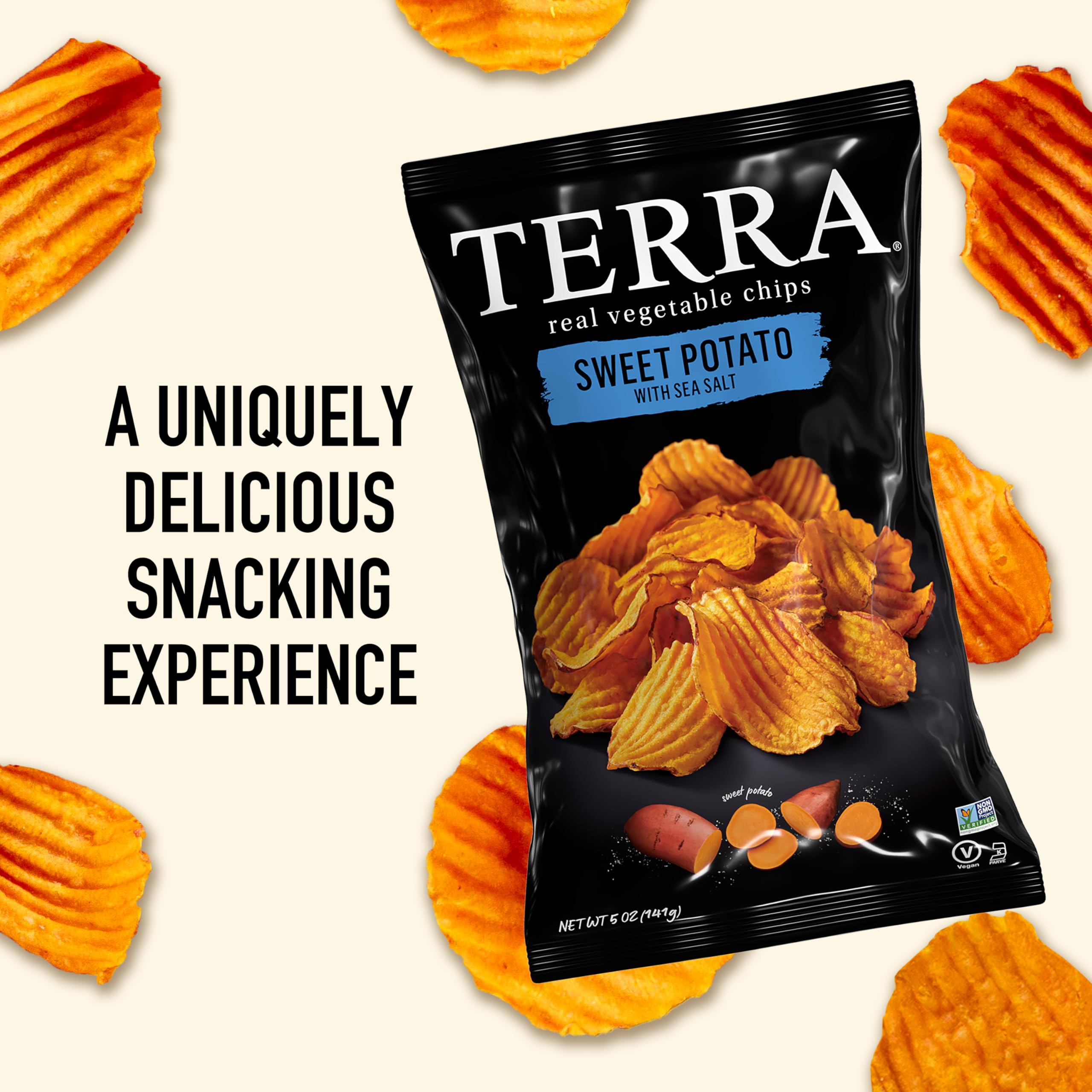 Terra chip en mano para comparar tamaño y porción práctica