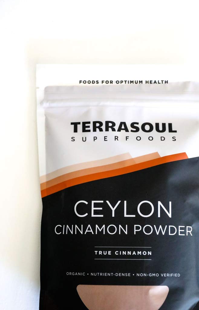 Terrasoul Superfoods ambiente de cocina con canela Ceilán, inspirando recetas saludables