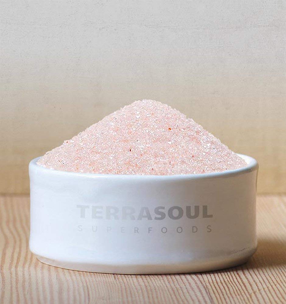 Terrasoul Superfoods sal servida en salero para sazonar con facilidad