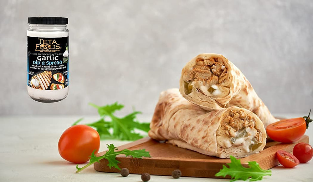 TETA FOODS Toum usado en wrap de pollo demostrando sabor y practicidad