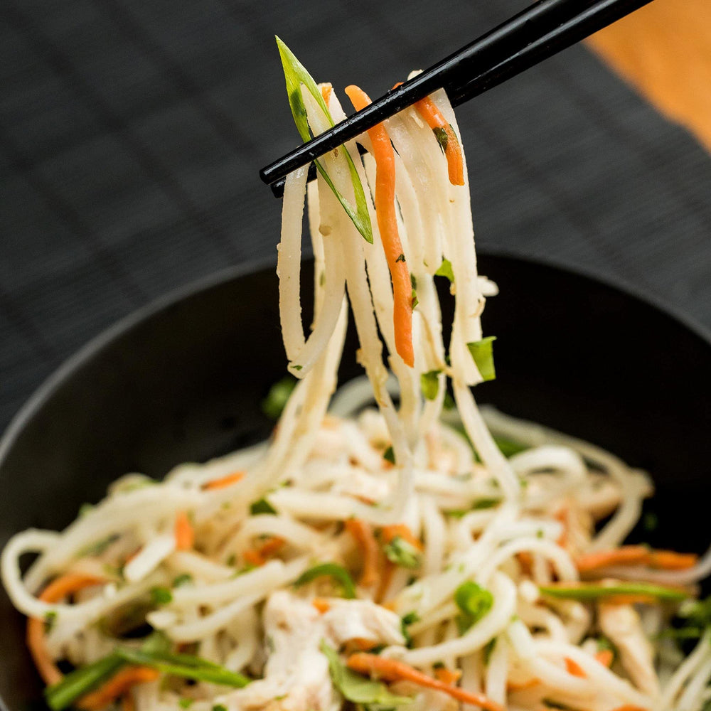Thai Kitchen etiqueta que indica sin gluten y al vapor, fácil elección