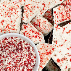 THE HAMPTON CANDY COMPANY bolsa en mano para comparar tamaño y cantidad útil
